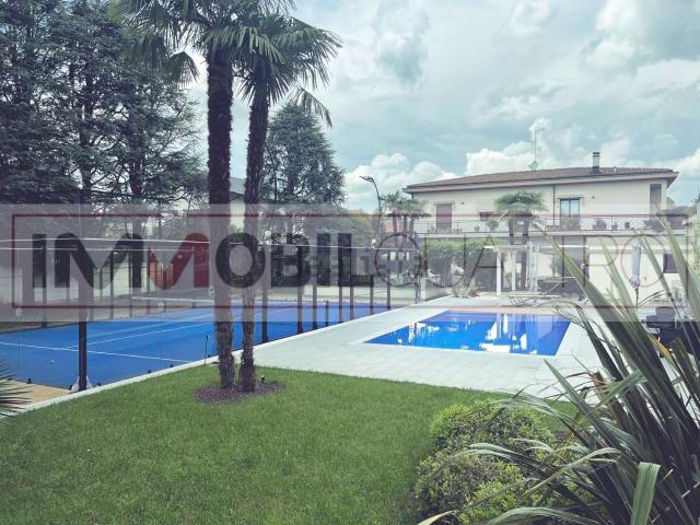 Casa in vendita a Rescaldina, Lombardia