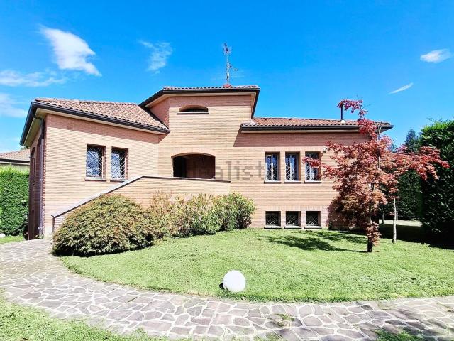 Casa in vendita a Bernareggio, Lombardia