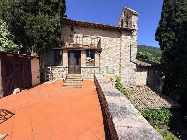 Casa in vendita a Assisi, Umbria