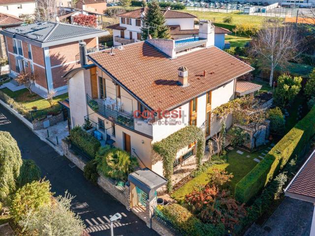 Casa in vendita a Conca Fiorita, Bergamo