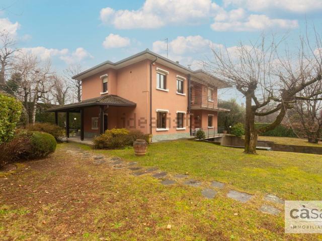 Casa in vendita a Comunità Montana del Piambello, Clivio