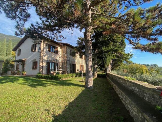 Casa in vendita a Assisi, Umbria