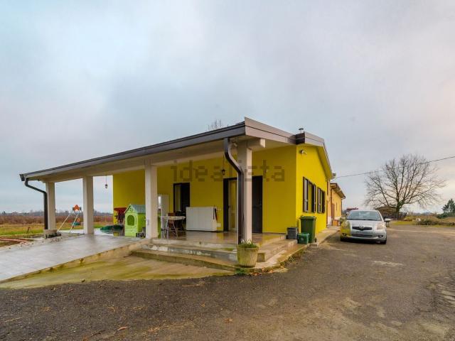 Casa in vendita a Villanova, Modena