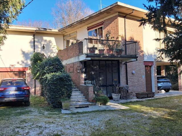 Casa in vendita a Unione di Comuni della Romagna Forlivese, Quattro