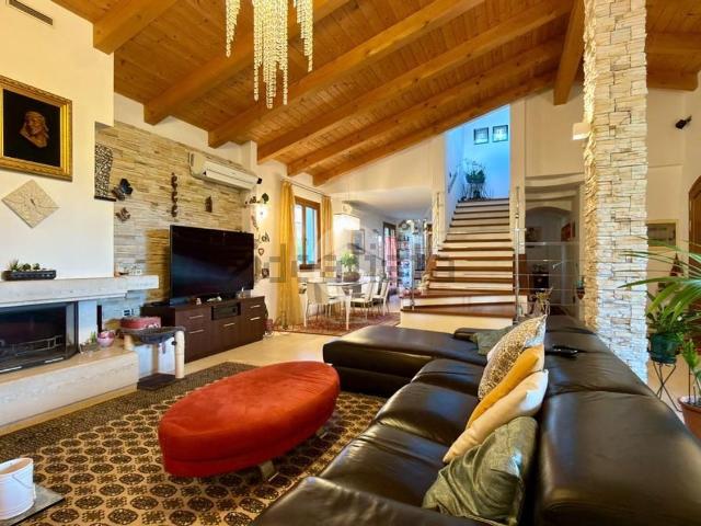 Casa in vendita a Santa Monica, Misano Adriatico