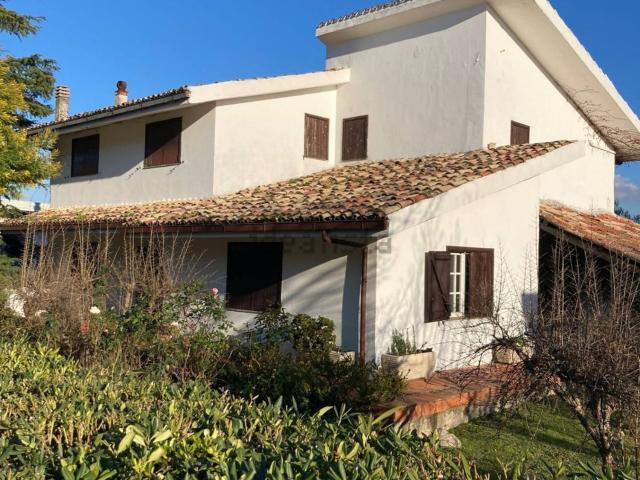 Casa in vendita a Calabria, Cosenza