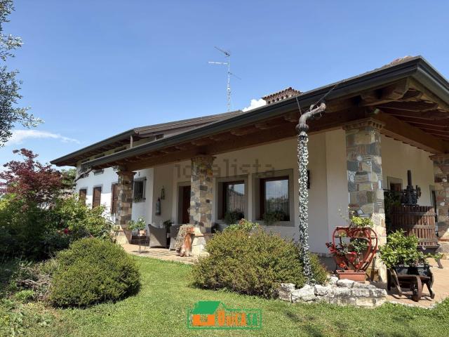 Casa in vendita a Campolongo al Torre / Cjamplunc, Campolongo Tapogliano / Cjamplunc-Tapoian