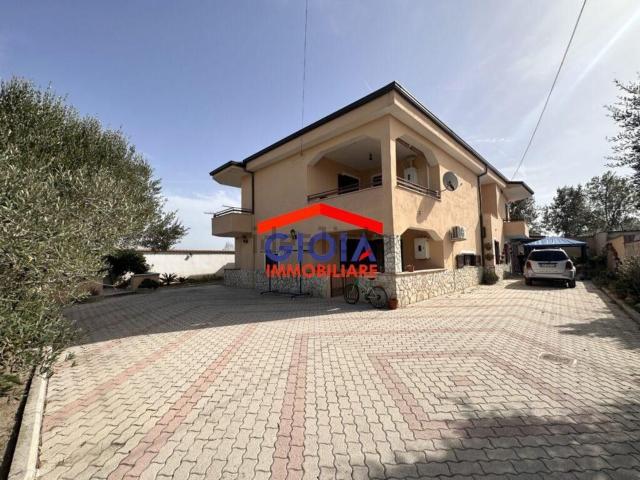 Casa in vendita a Cancello Ed Arnone, Campania