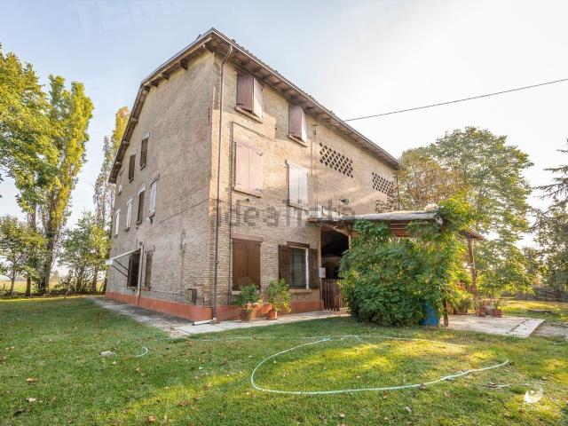 Casa in vendita a Unione dei comuni del Sorbara, San Cesario Sul Panaro