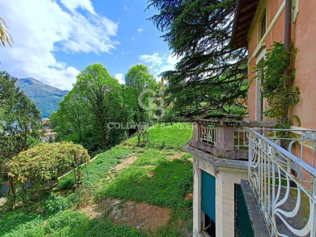 Casa in vendita a Lovere, Lombardia