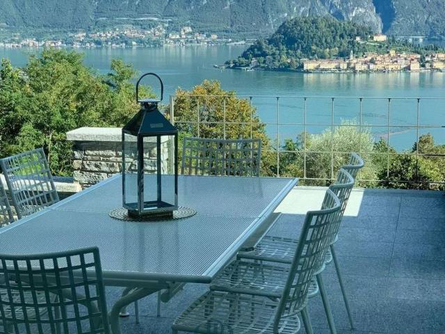 Casa in vendita a Griante, Lombardia