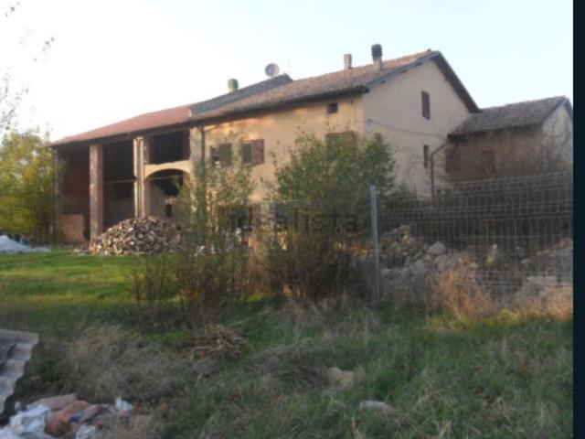 Casa in vendita a Colline Matildiche, Re