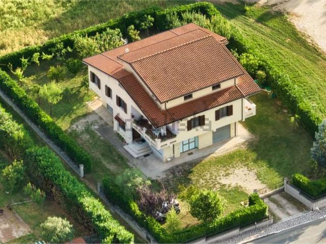 Casa in vendita a Vicalvi, Lazio