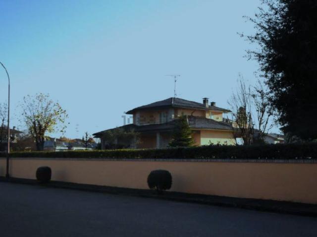 Casa in vendita a Cadeo, Reggio Emilia