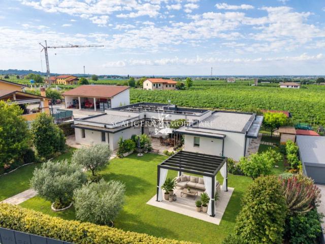 Casa in vendita a Lavagno