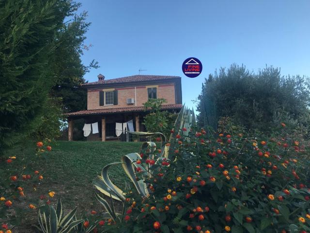 Casa in vendita a Colli al Metauro, Marche