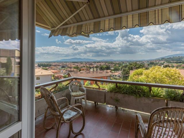 Casa in vendita a Grotta Parlanti, Montevettolini