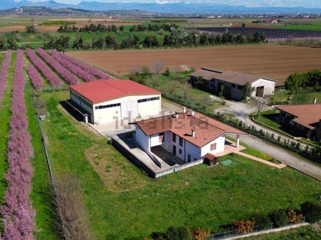 Casa in vendita a Corte Maggiole, Villafranca Di Verona