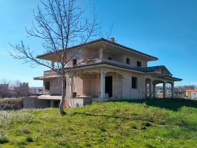 Casa in vendita a Collecorvino, Abruzzo