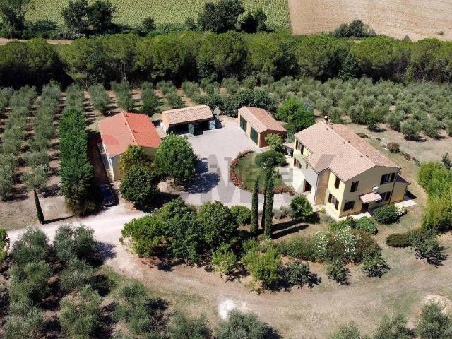 Casa in vendita a Marche, Macerata