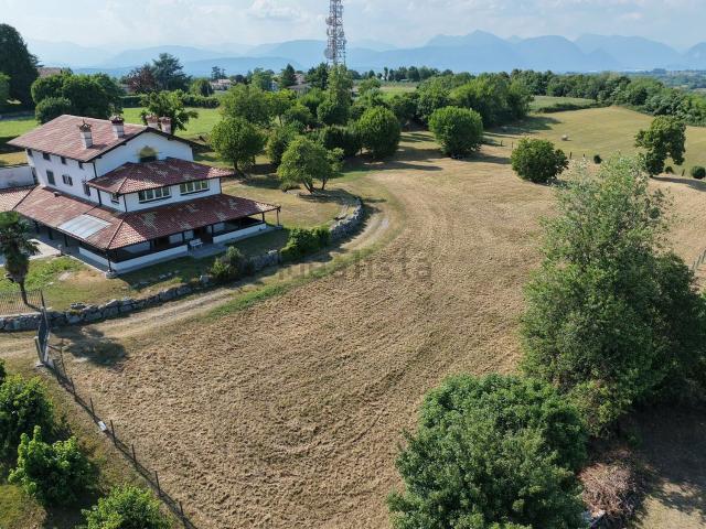 Casa in vendita a Moruzzo, Friuli-Venezia Giulia