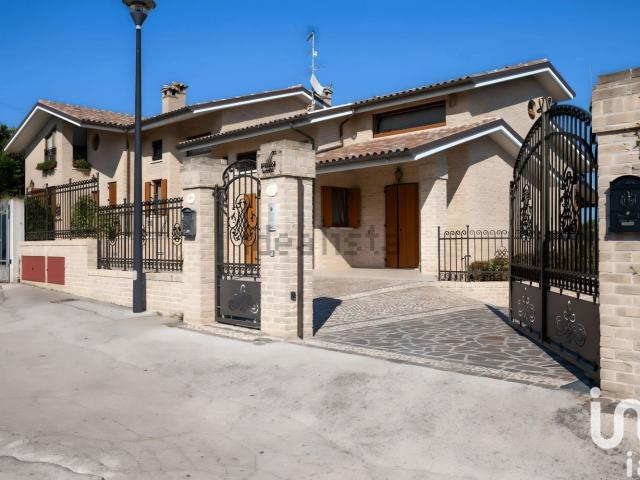 Casa in vendita a Marche, Ancona