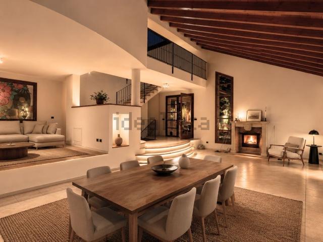 Casa in vendita a Carimate, Lombardia