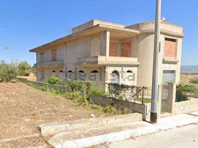 Casa in vendita a Rosolini, Siracusa