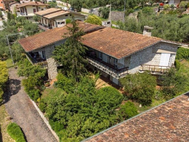 Casa in vendita a Grotta Parlanti, Montevettolini