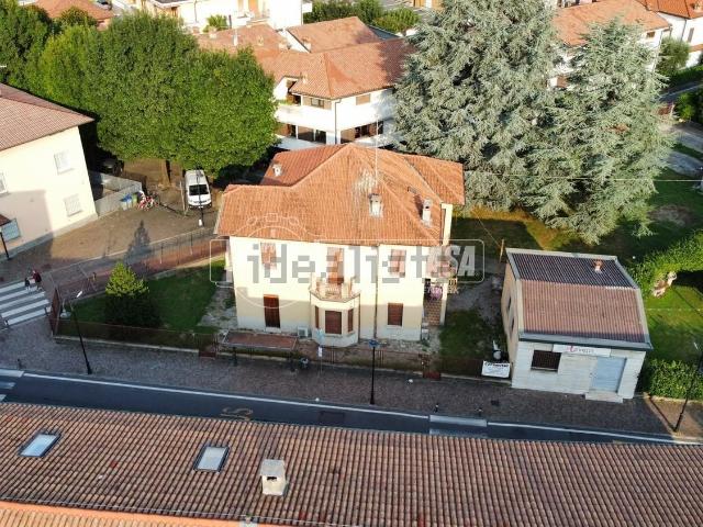 Casa in vendita a Osio Sotto, Lombardia