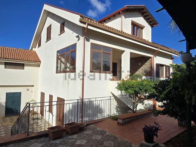 Casa in vendita a Cardillo, Palermo