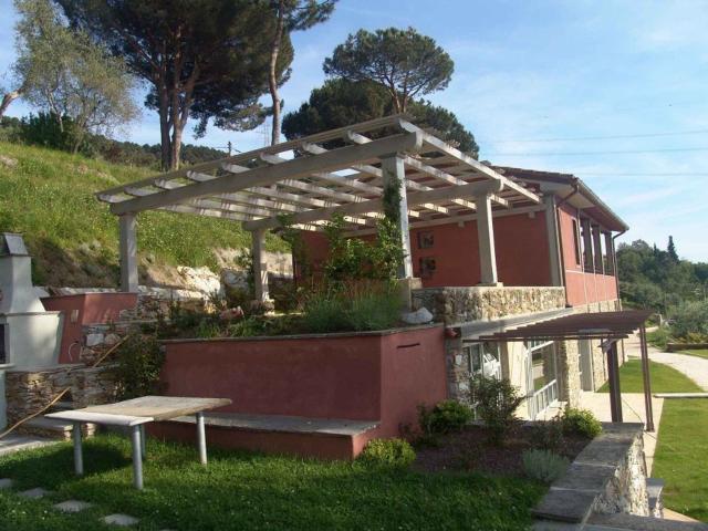 Casa in vendita a Tonfano, Toscana