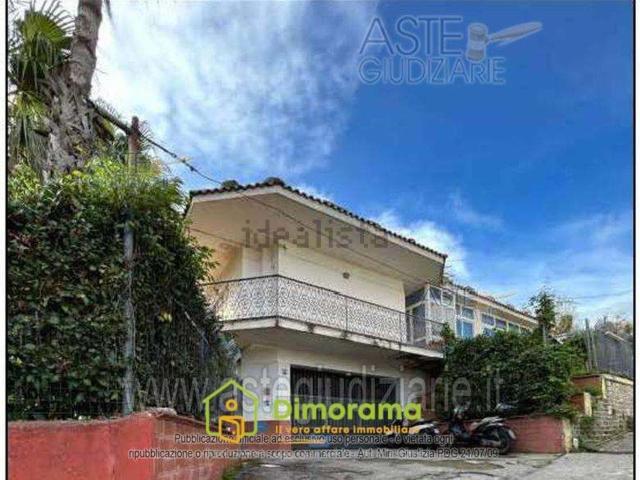 Casa in vendita a Fuorigrotta, Napola