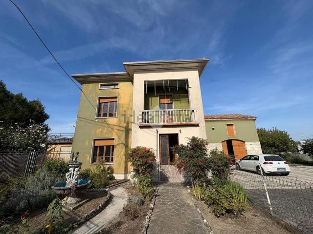 Casa in vendita a Volta, Viadana