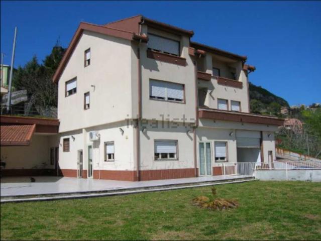Casa in vendita a Enna, Sicilia