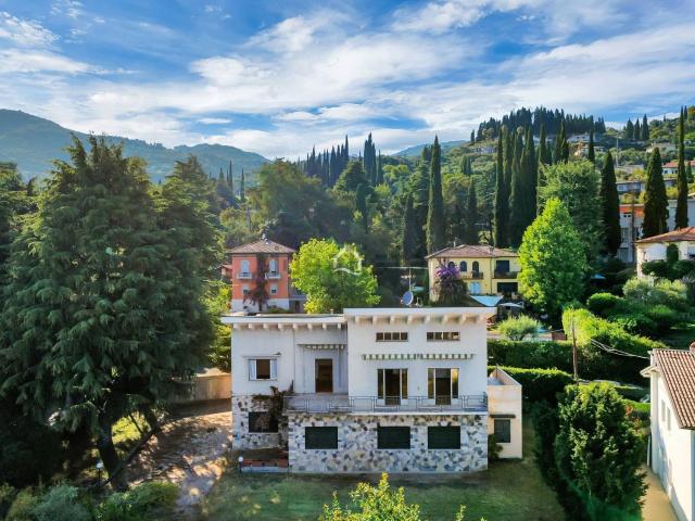 Casa in vendita a Comunità Montana Parco Alto Garda bresciano, Gardone Riviera