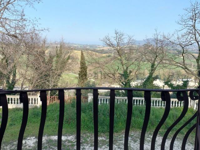 Casa in vendita a Marche, Ancona
