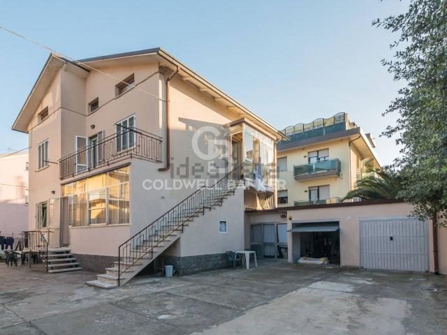 Casa in vendita a Rimini, Reggio Emilia