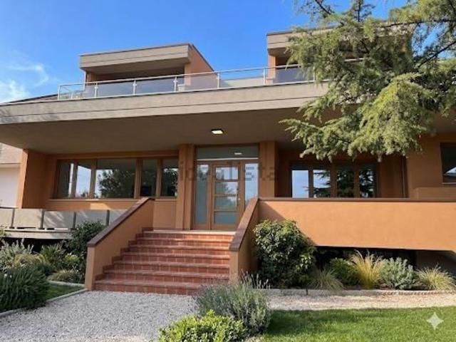 Casa in vendita a Avezzano, Abruzzo