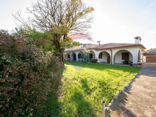 Casa in vendita a Gazoldo Degli Ippoliti, Lombardia