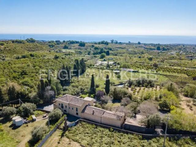 Casa in vendita a Acireale, Sicilia
