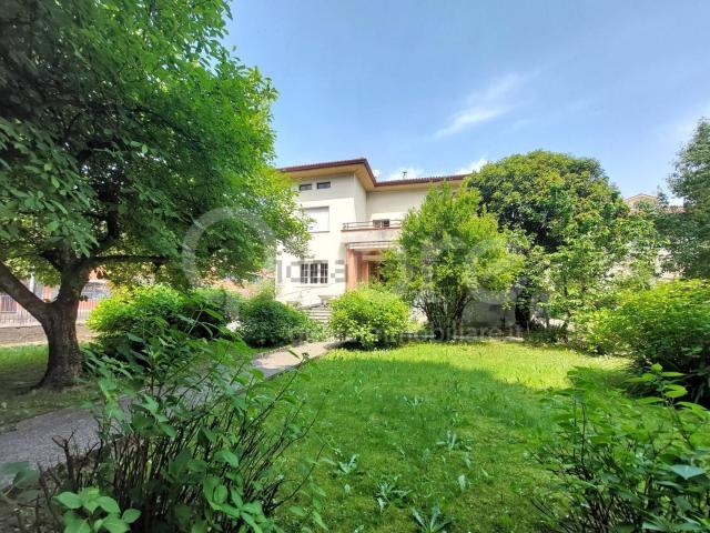 Casa in vendita a Tarcento, Friuli-Venezia Giulia