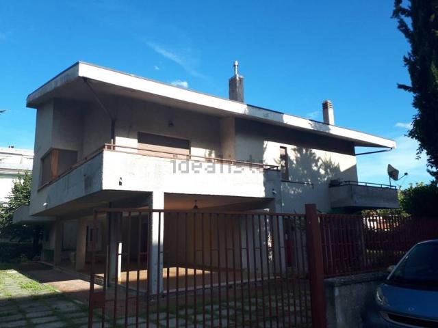 Casa in vendita a San Nicolò a Tordino, Teramo