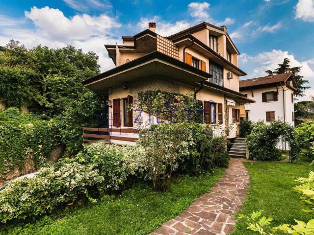 Casa in vendita a Zona Nord, Brescia