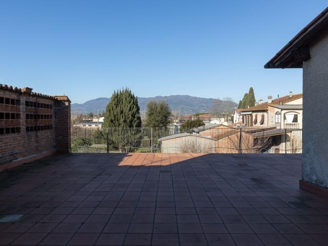 Casa in vendita a Porcari, Toscana