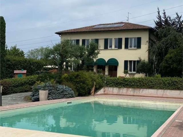Casa in vendita a Paderno D'adda, Lombardia