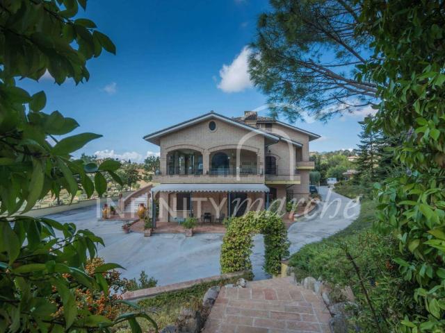 Casa in vendita a Borgo Pintura, Marche
