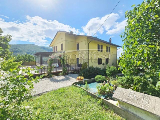 Casa in vendita a Umbertide, Umbria