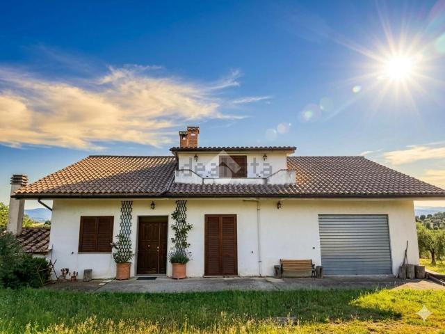 Casa in vendita a Torri In Sabina, Lazio