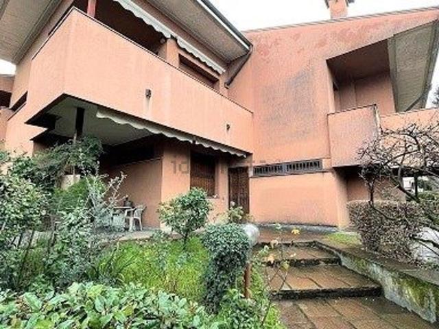 Casa in vendita a Desio, Lombardia